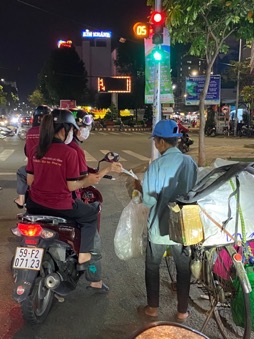 Làm gì cũng được, miễn là làm cùng nhau