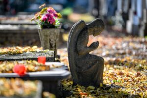 Ý nghĩa và những thắc mắc về Halloween, Ngày Lễ Các Thánhvà Lễ Các Đẳng Linh Hồn