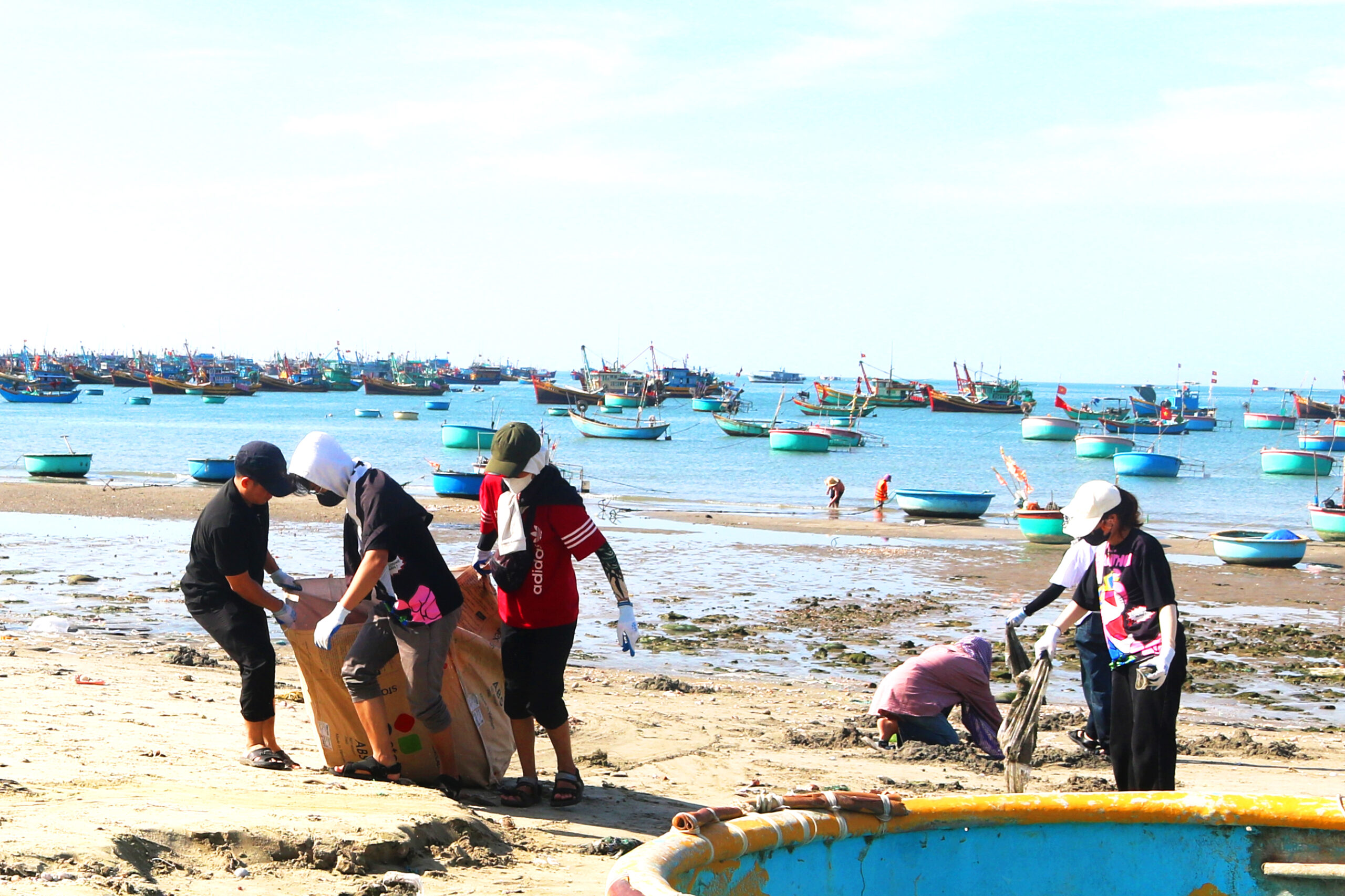 Sinh viên Công giáo vùng Thủ Đức cùng thao thức môi sinh