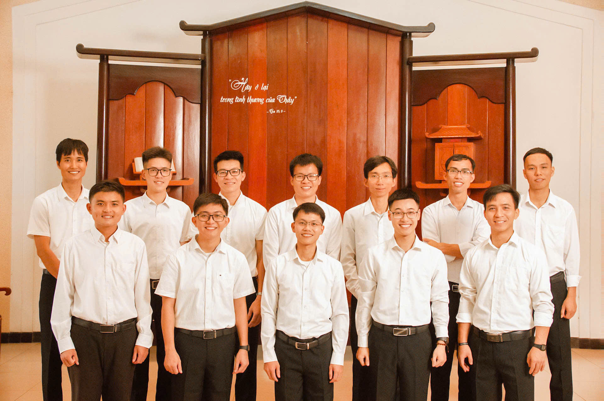 [Thông Báo Khấn Dòng] Thánh Lễ Khấn Lần Đầu Trong Dòng Tên